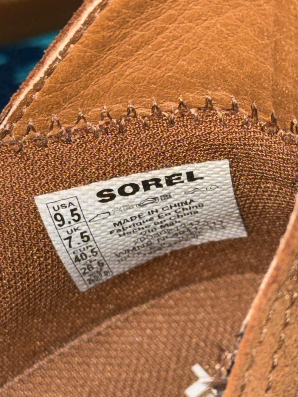Sorrel Chelsea Slip-On Out & About Wedge Boots in Tan Suede - Picture 4 of 8